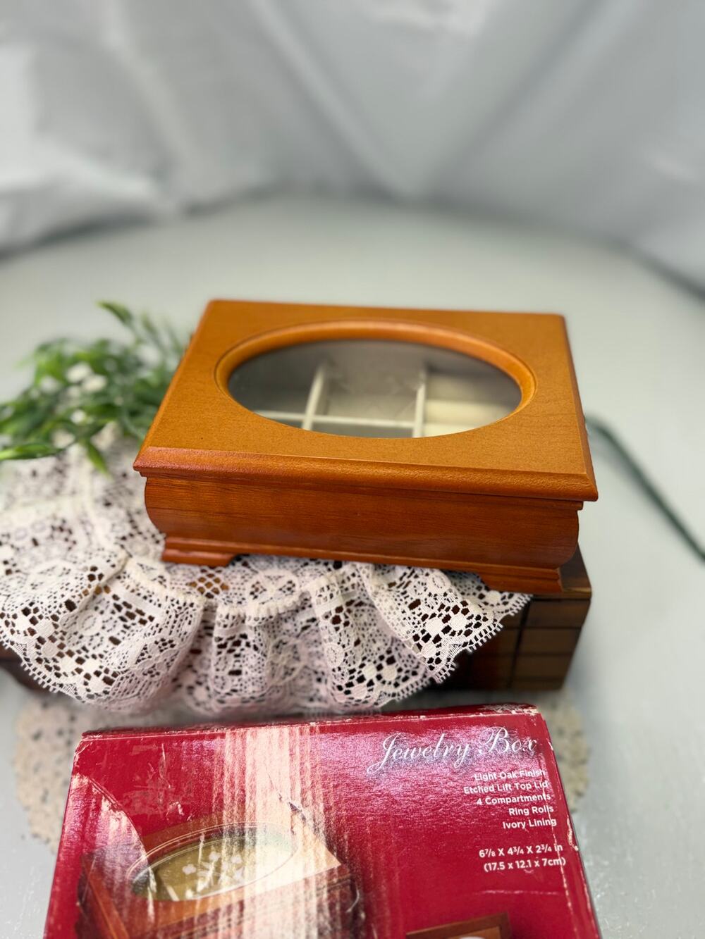 Vintage 2009 Wood Jewelry Box Etched Glass Lid Ring Rolls Ivory Lining w/ Box